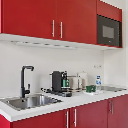 Lavie Maison : Charming Near Montmartre Apartment Paris